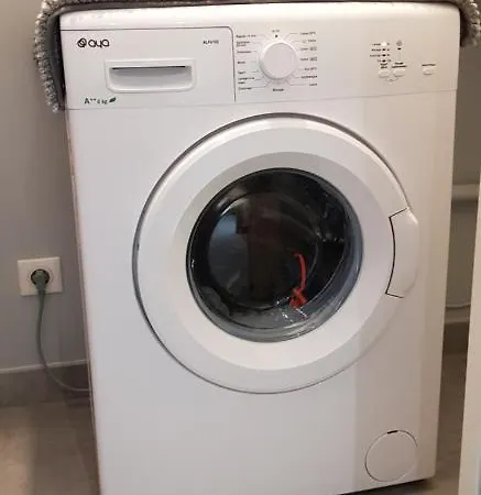 Apartment Moderne Pres Du Et Centre Ville. Les Eaux Vives. *