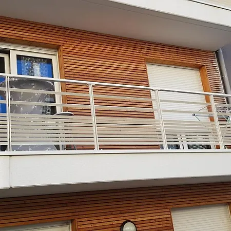 Moderne Pres Du Et Centre Ville. Les Eaux Vives. * 热拉梅